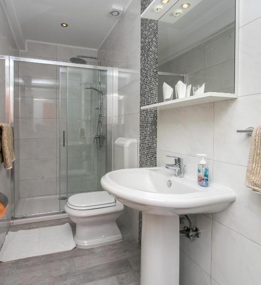 استودیوی استاندارد با چشم‌انداز دریا, Apartments Villa Mirjana