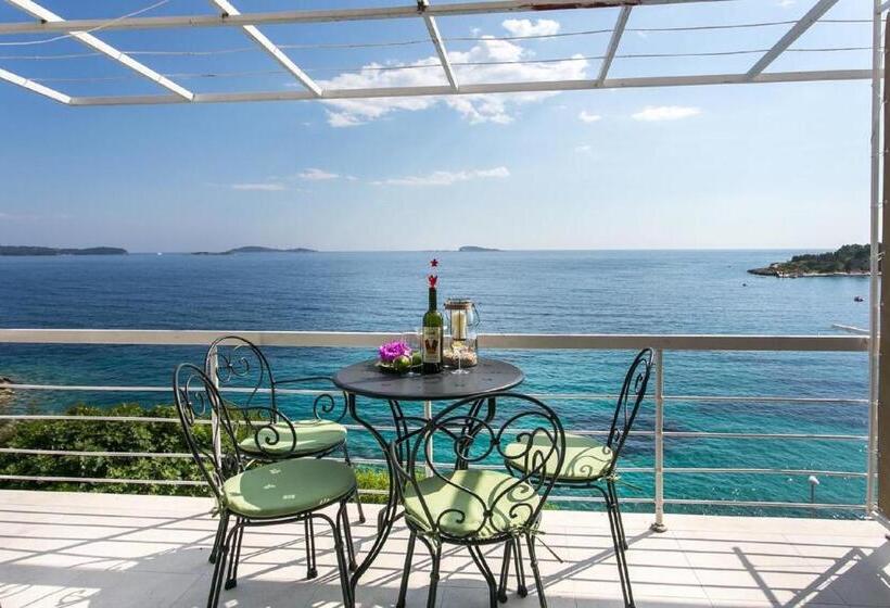 آپارتمان 2 خوابه با چشم‌انداز دریا, Apartments Villa Mirjana
