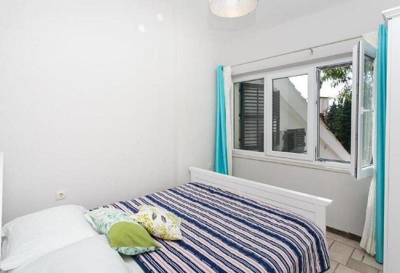 آپارتمان 2 خوابه با چشم‌انداز دریا, Apartments Villa Mirjana