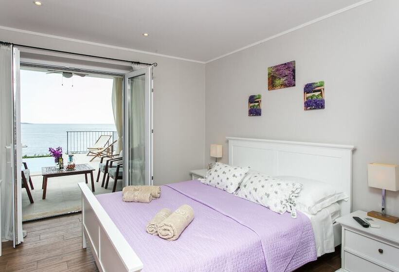 استودیوی استاندارد با چشم‌انداز دریا, Apartments Villa Mirjana