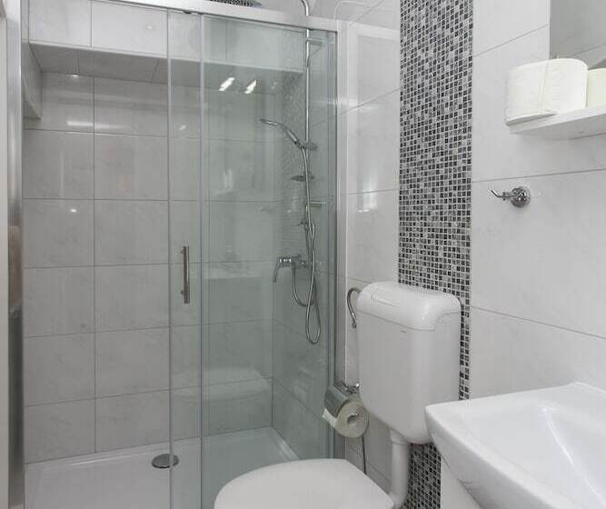 استودیوی استاندارد با چشم‌انداز دریا, Apartments Villa Mirjana