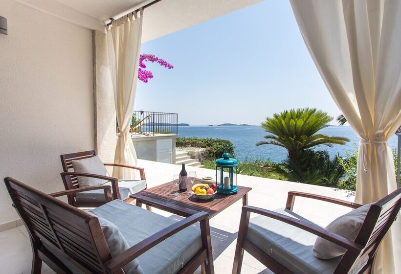 1 Bedroom Apartment with Terrace Sea View, Apartments Villa Mirjana