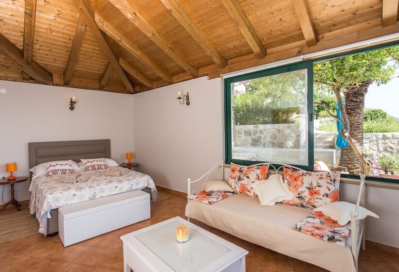 1 Bedroom Apartment with Terrace Sea View, Apartments Villa Mirjana