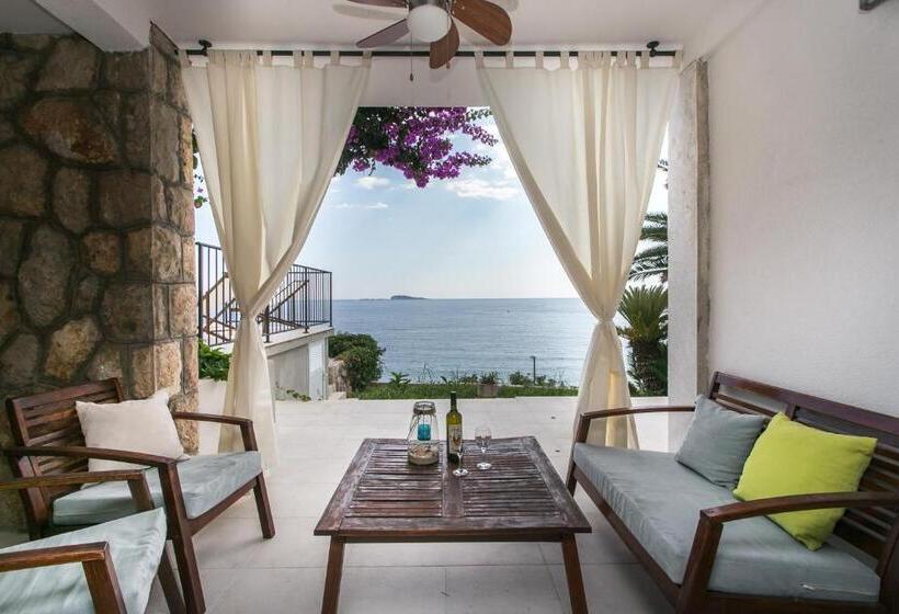 استودیوی استاندارد با چشم‌انداز دریا, Apartments Villa Mirjana