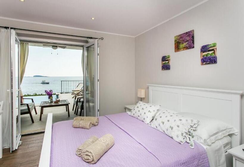 استودیوی استاندارد با چشم‌انداز دریا, Apartments Villa Mirjana