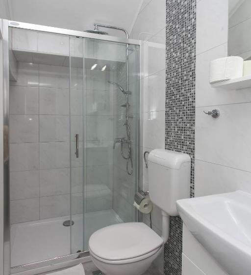 استودیوی استاندارد با چشم‌انداز دریا, Apartments Villa Mirjana