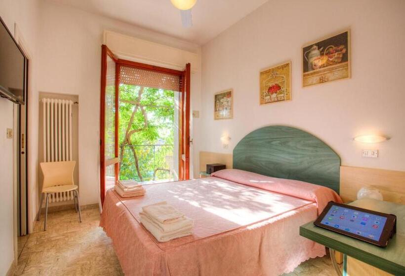 اتاق استاندارد با بالکن, Albergo Villa Lucia