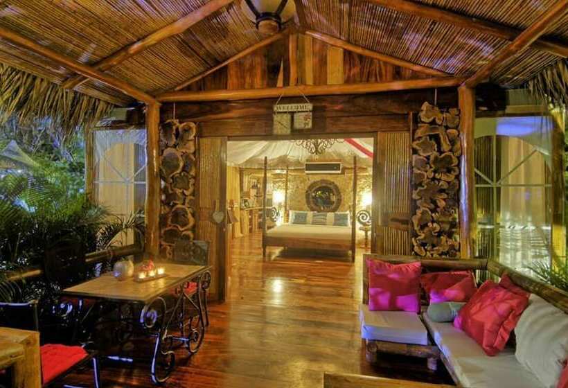 Бунгало Стандарт, Ocho Artisan Bungalows