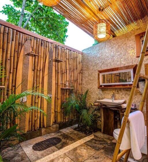 Вилла 2 Спальни Вид на Море, Ocho Artisan Bungalows