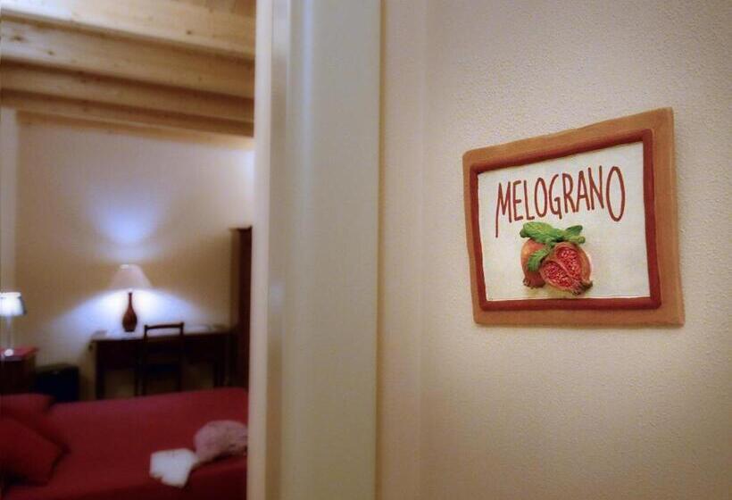 غرفة قياسية ثلاثية, Tenuta Monaci La Murra