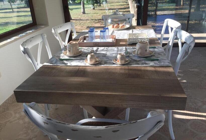 غرفة قياسية ثلاثية, Tenuta Monaci La Murra