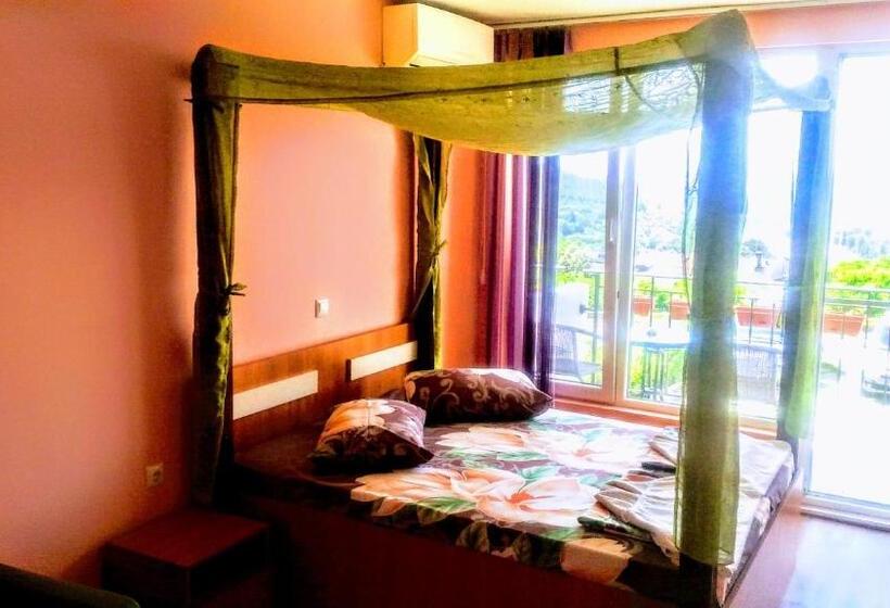 اتاق استاندارد, Family Hotel Ludo