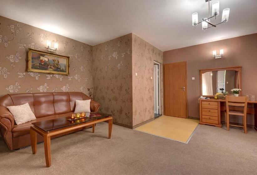 高级小型套房, Family Hotel Prestige