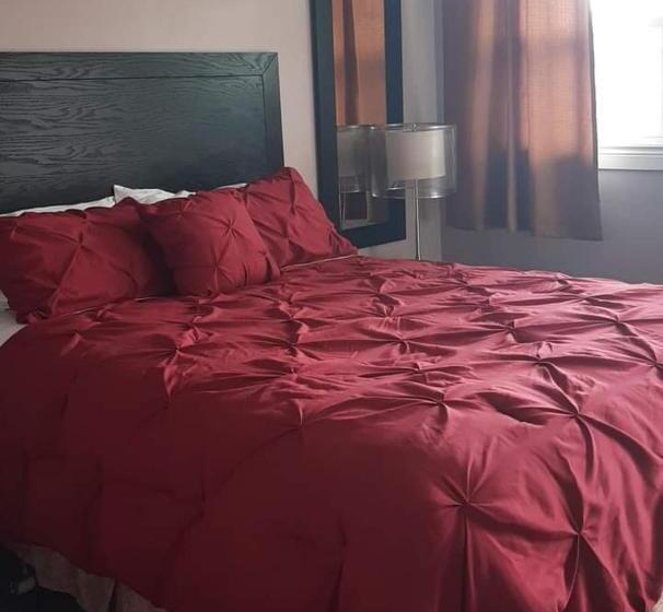 标准间, Fundy Line Motel