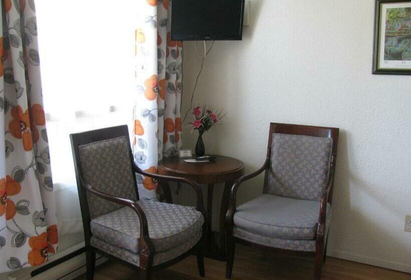 Standard Szoba, Motel De L'outlet