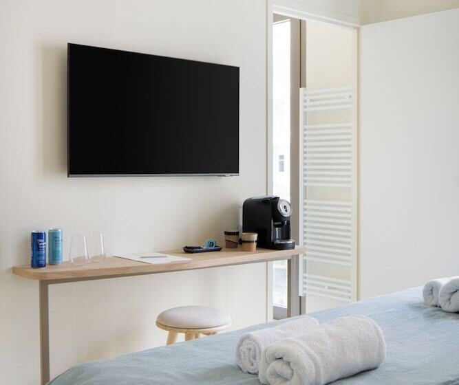 Номер Стандарт, La Suite