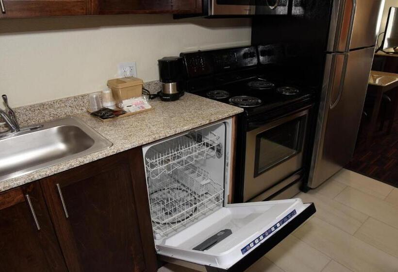 سوییت, Home Away Kitchen Suites Enid