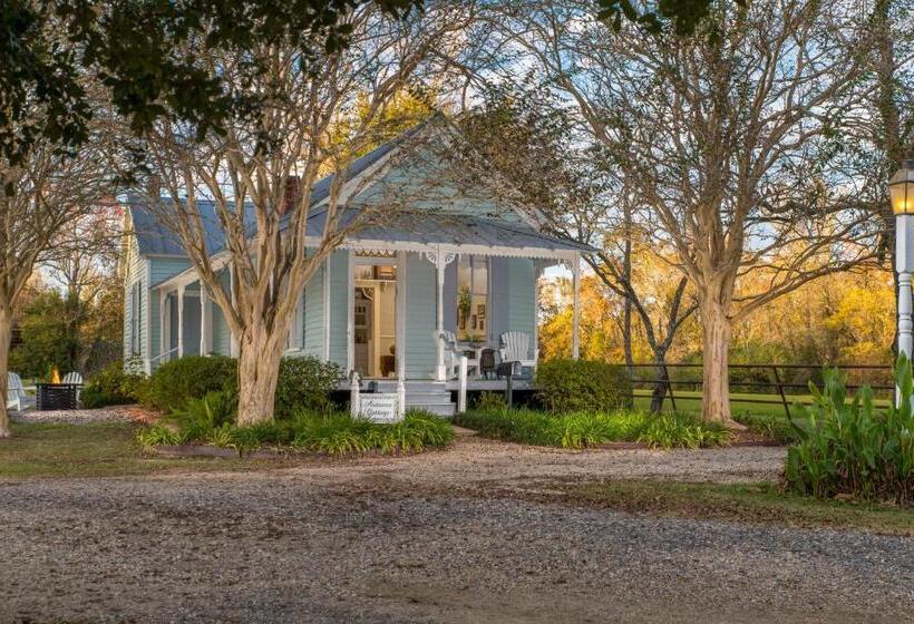 Номер Superior, Maison D'memoire Bed & Breakfast Cottages