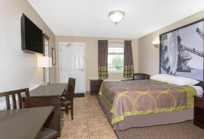 キングサイドベッドのスタンダードワンルーム, Super 8 By Wyndham Fort Mcmurray
