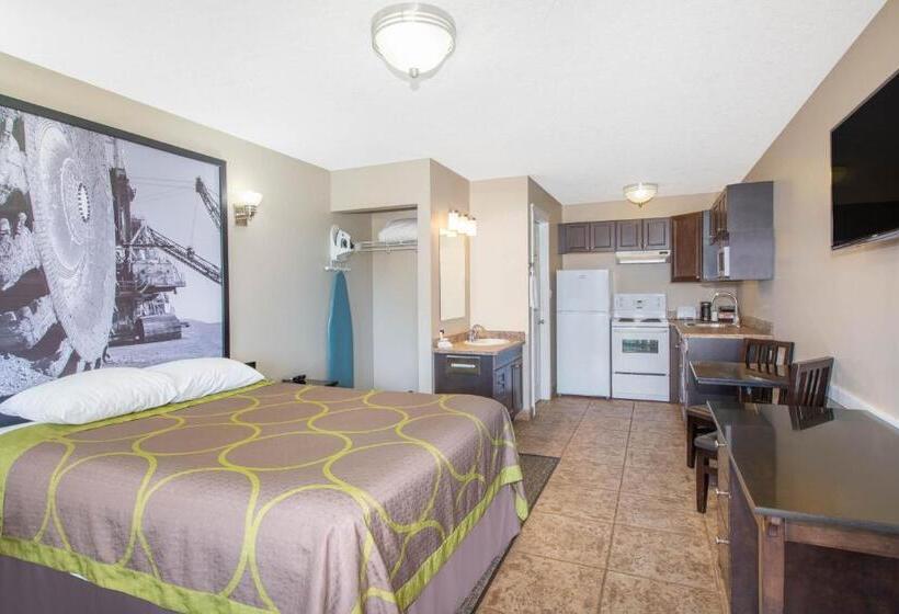 スタンダードスタジオ, Super 8 By Wyndham Fort Mcmurray