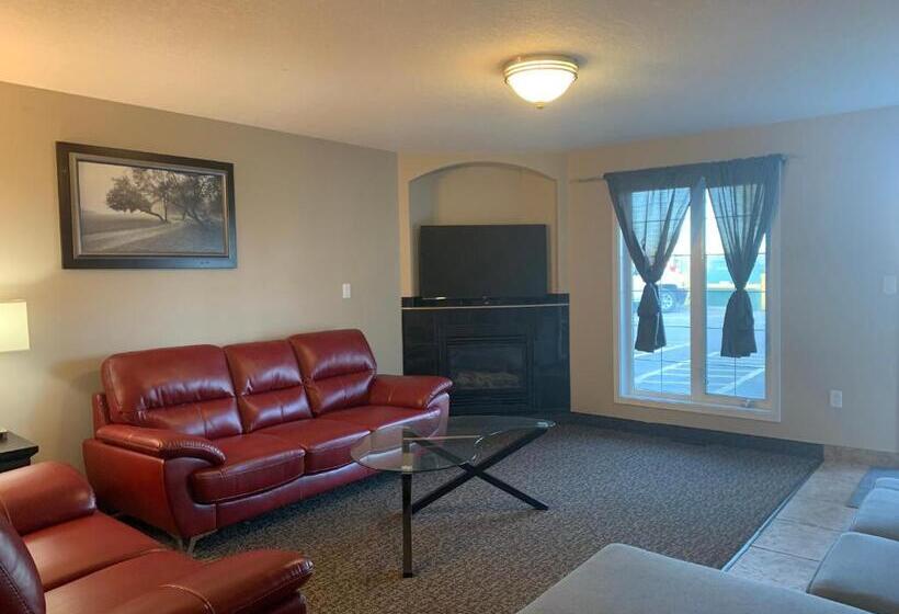 キングサイズベッドのスイートルーム, Super 8 By Wyndham Fort Mcmurray