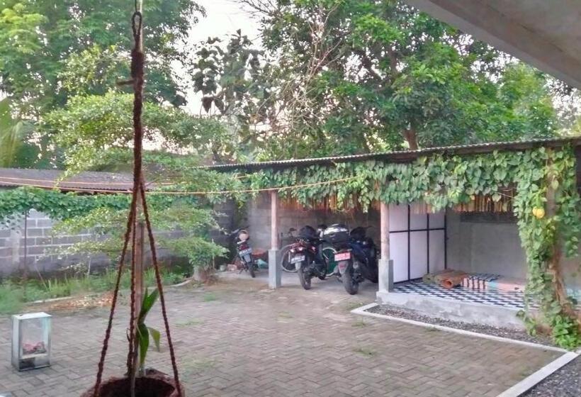 Standard Room with Terrace, Homestay Rumah Bahagia Cepor