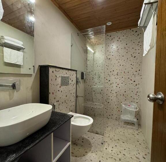 اتاق استاندارد با بالکن, Westend