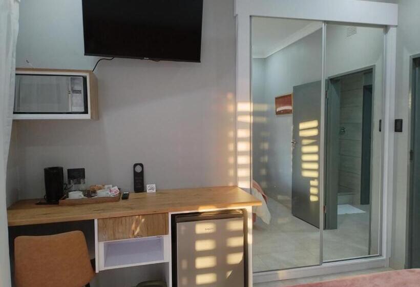 Номер Deluxe, Luyana Guesthouse