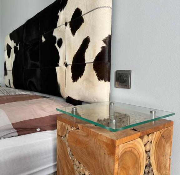 Quarto Triplo Deluxe, The One Apartments