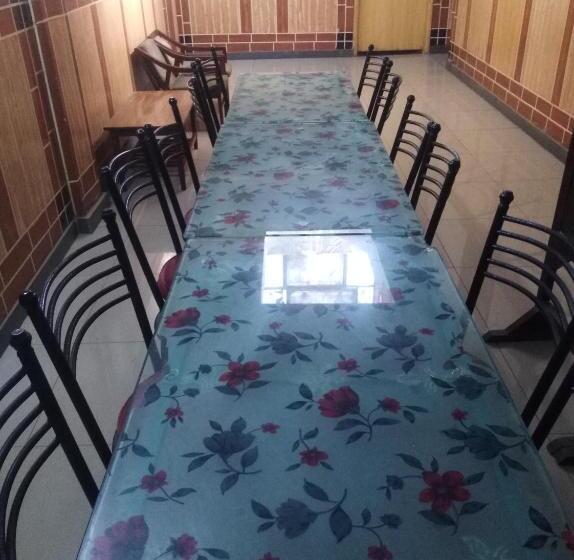 اتاق لوکس یک تخته, Al Habib Islamabad