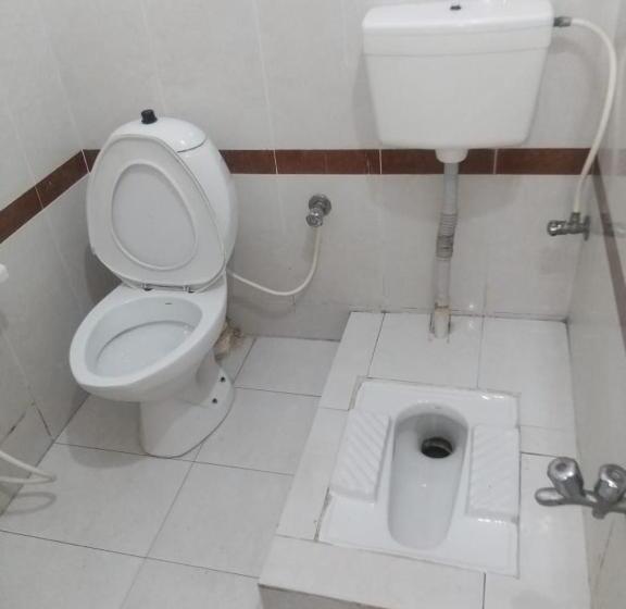 اتاق لوکس سه تخته, Al Habib Islamabad