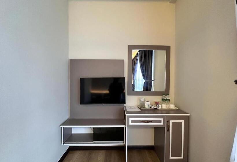 Номер Deluxe, Lavie At Centrum