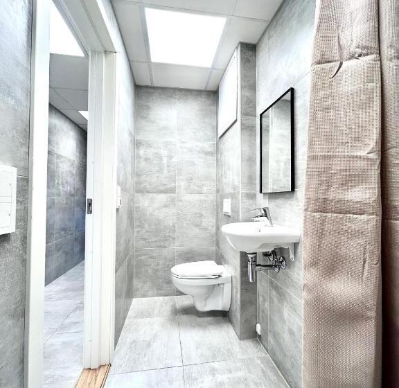 اتاق استاندارد چهار تخته, Budgetel  Kong Oscarsgate 22
