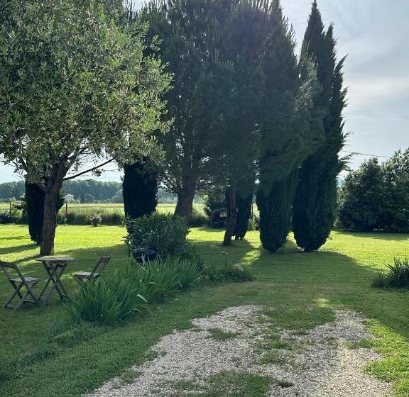 اتاق استاندارد با چشم‌انداز باغ, Maisonnette Indépendante Au Calme Avec Un Grand Jardin