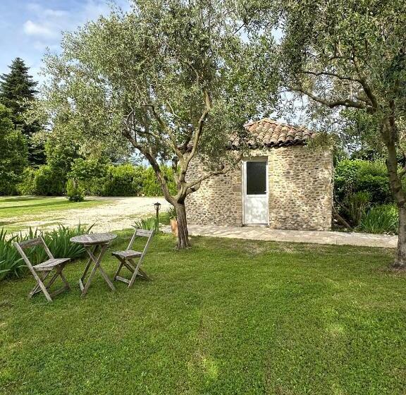 اتاق استاندارد با چشم‌انداز باغ, Maisonnette Indépendante Au Calme Avec Un Grand Jardin