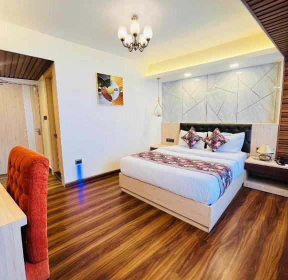 マウンテンビュースタンダードルーム, Grg Luxury Broadway Boutique Hotel At Prime Location Mall Road Darjelling Near Mahakaal Temple