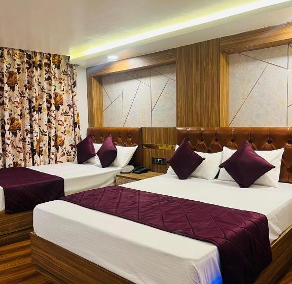 スイート（家族用）, Grg Luxury Broadway Boutique Hotel At Prime Location Mall Road Darjelling Near Mahakaal Temple