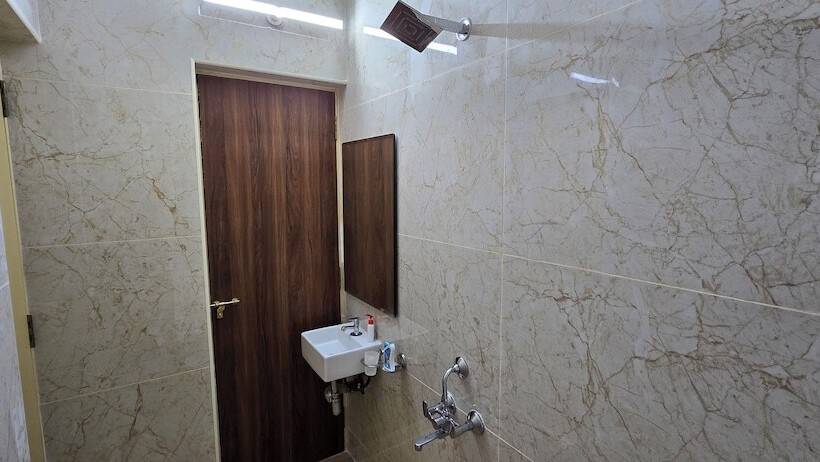 اتاق لوکس, Nj Residency