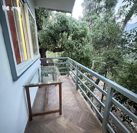 패밀리 룸, Kedar Wonderland Heli Resort, Phata