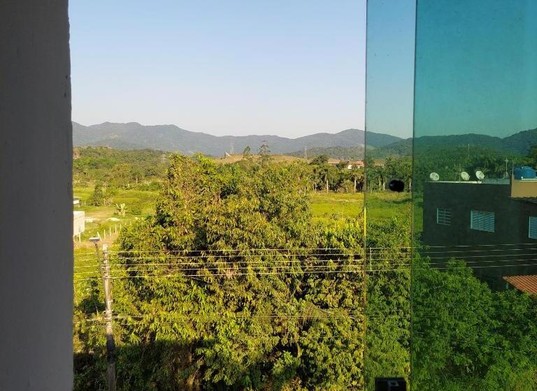 스탠다드 스튜디오 (전망), Pousada Serra Azul