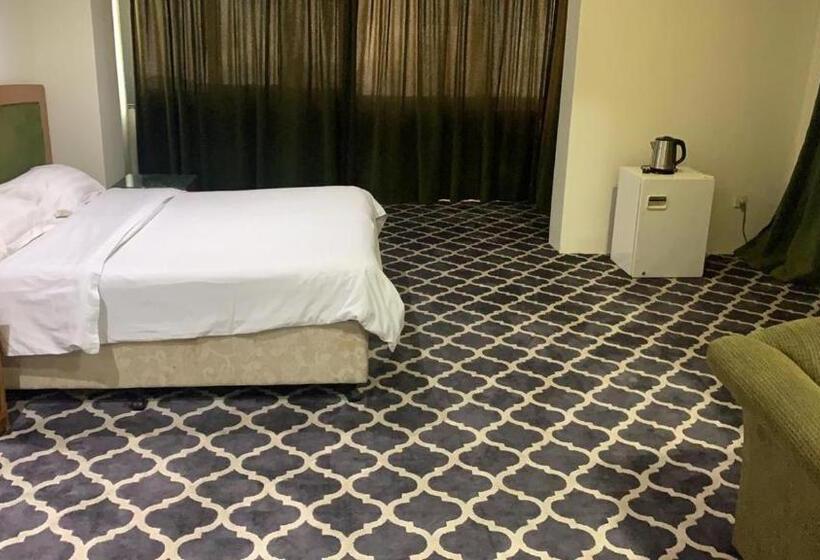 Семейный Номер, Al Aziziyah Hotel And Suites
