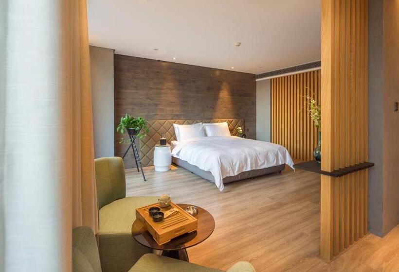 Номер Стандартный Кровать Куин, M Hotel Zhengzhou