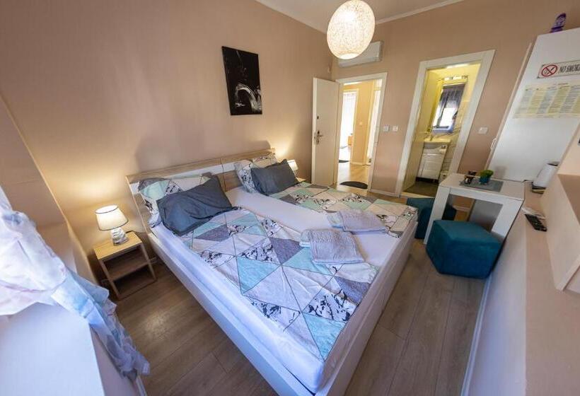اتاق استاندارد با تخت بزرگ, Kaldrma Guesthouse