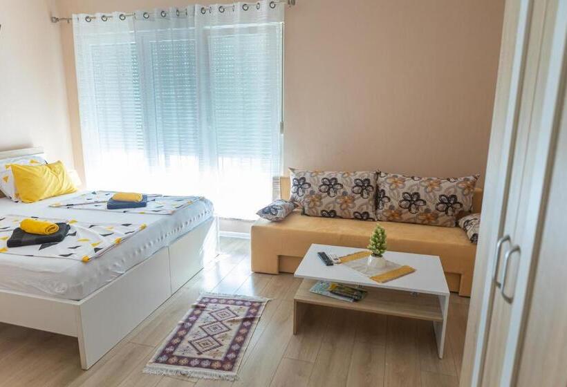 سوییت خانوادگی, Kaldrma Guesthouse