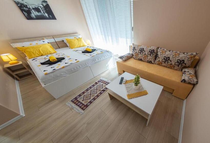 سوییت خانوادگی, Kaldrma Guesthouse