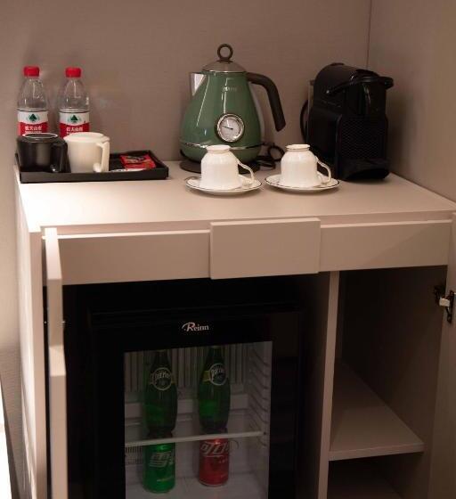 اتاق سوپریور با تخت بزرگ, Jinglai Bushe Hotel Bund Nanjing West Road Shanghai
