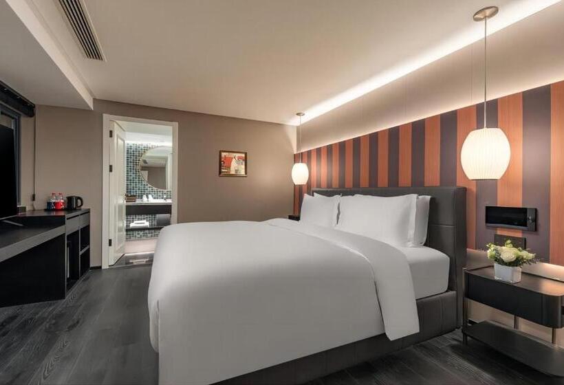اتاق سوپریور با تخت بزرگ, Jinglai Bushe Hotel Bund Nanjing West Road Shanghai