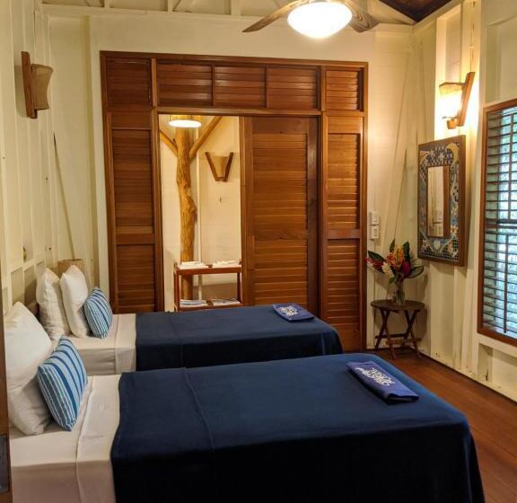 غرفة ديلوكس مطلّة علي الحديقة, Bluff Beach Retreat