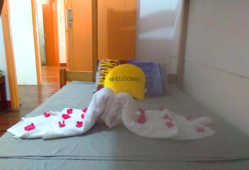 غرفة عائلية, Casaoro Homestay