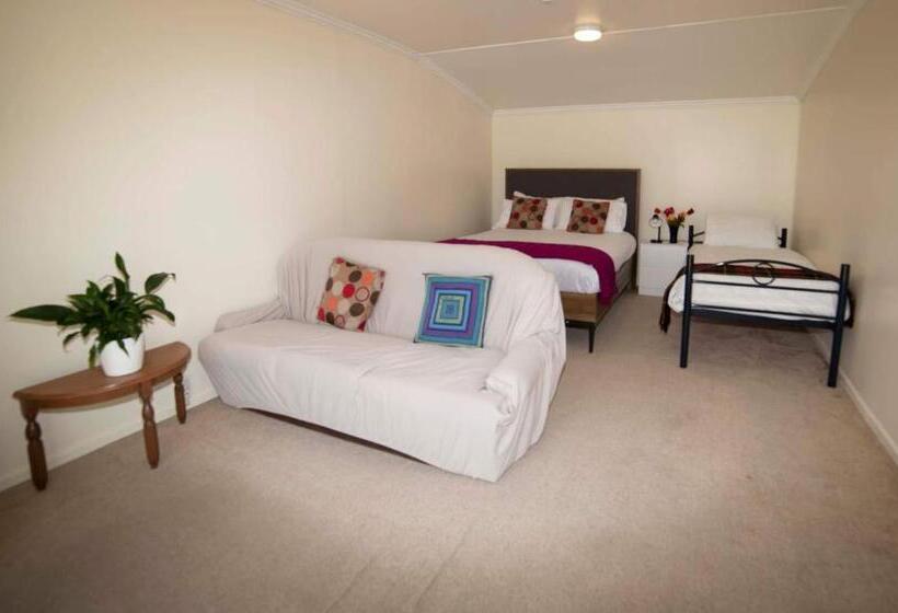 带海景的标准工作室, Surat Bay Lodge By The Sea/backpackers Hostel